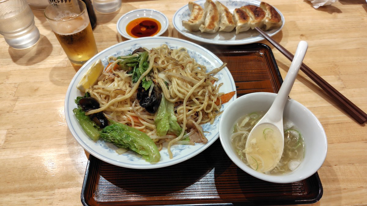 yoore5's tweet photo. 晩御飯

ギョーザの満州で晩御飯。
限定メニュー塩焼きそばと定番餃子に舌鼓。🙂👍❗️ https://t.co/E9MFVUb3uR
