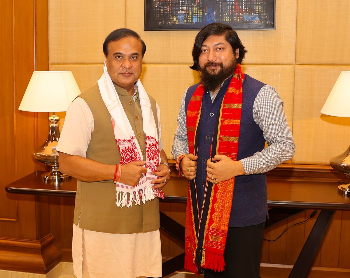 NisithPramanik's tweet photo. Heartiest congratulations to Shri @himantabiswa ji on taking oath as the Hon’ble Chief Minister of Assam for a second consecutive term.

Wishing you a successful tenure filled with progress, prosperity, and continued service to the people of Assam. https://t.co/UuU6p5Sl3c