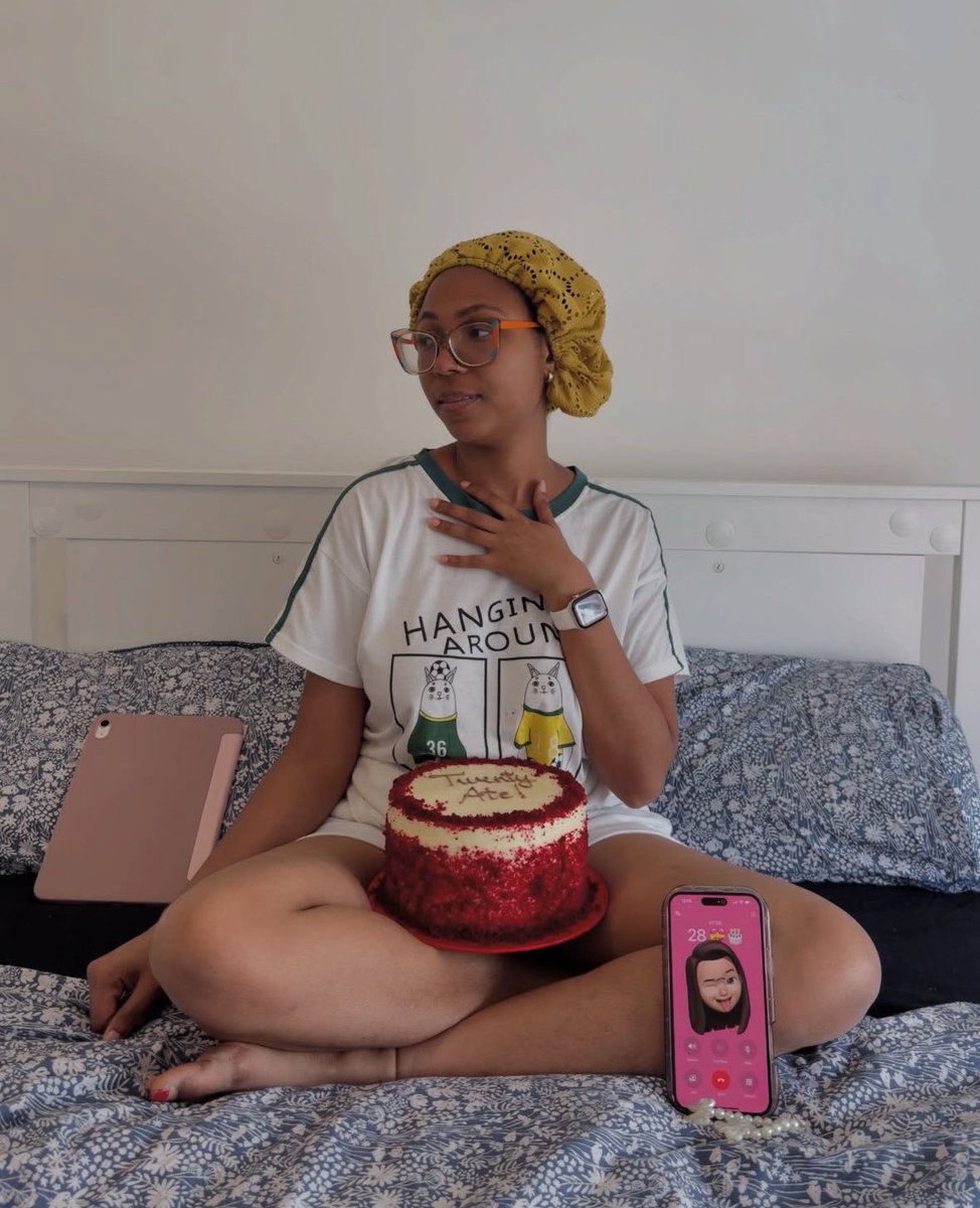 Marynaja_'s tweet photo. @Taiwo_junzi You married a whore who exposes her body to the whole world, her laps are wild open for the world to see.

You are the biggest simp in the world 

Tufiakwa https://t.co/EGraAqueuq