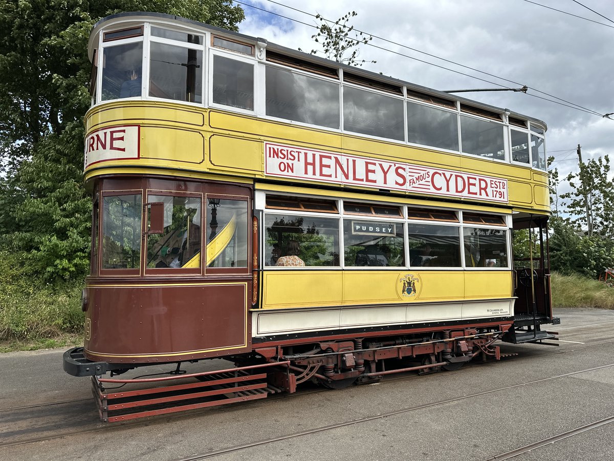 NationalTramway's tweet photo. Good morning from #NationalTramwayMuseum. . Trams in service today are #Sheffield510, #Leeds399 and #LCC1. https://t.co/PlLxQ8ncOZ
