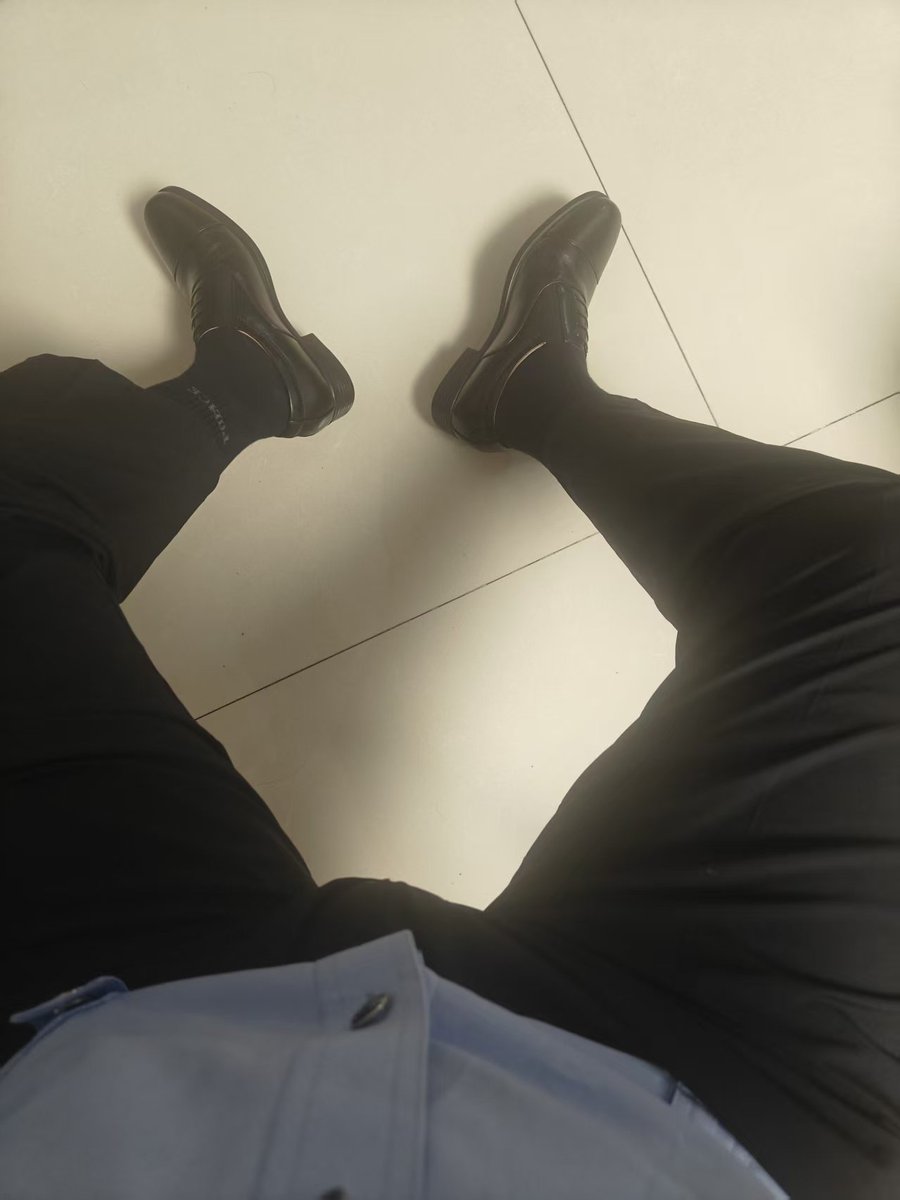 uniform tweet media
