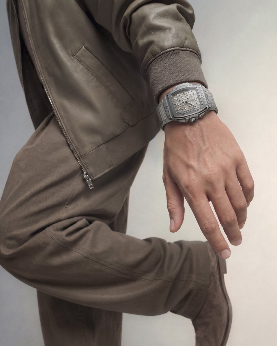 Hublot's tweet photo. One color. One design. Once a year.
Pure essential spirit. 

💥 Spirit of Big Bang Essential Taupe. Volume V.
Limited to 200 pieces each.💥 

Available exclusively on https://t.co/FtQRk4MufF with Hublot’s 5+5 warranty, extending international coverage up to ten years.

#Hublot https://t.co/DNG3wEA9GO