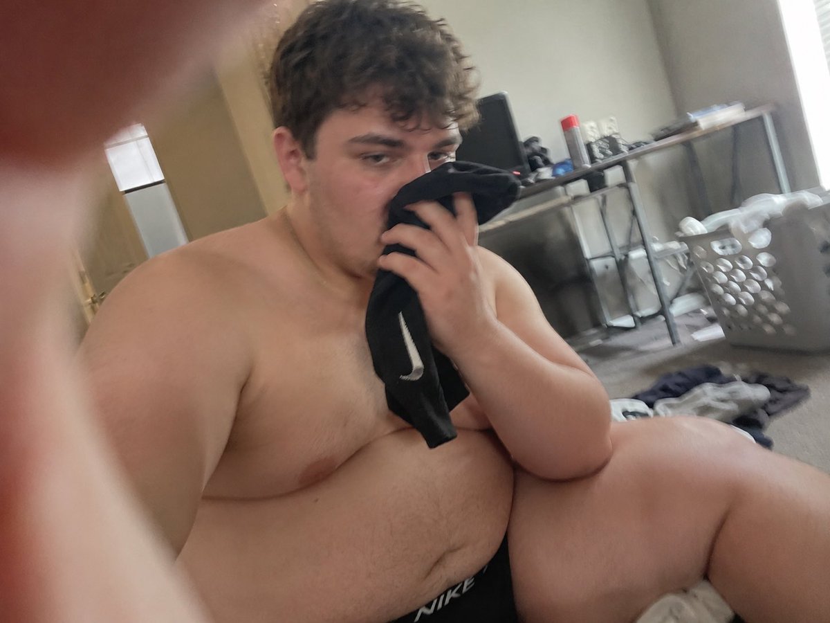 Bloke tweet media