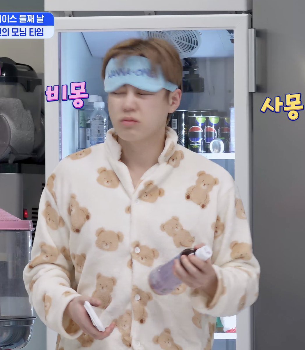 우니초밥 tweet media