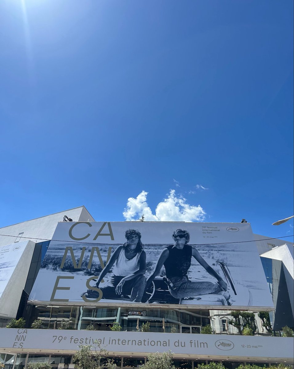 beth2ny's tweet photo. ‘tis a beautiful day to be in Cannes! https://t.co/GgaXIWyTDW