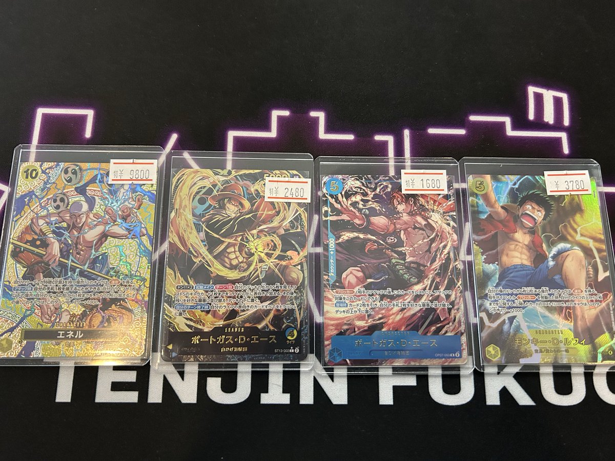 ワンピースカード販売情報📢 またまた新入荷カードをショーケースに
