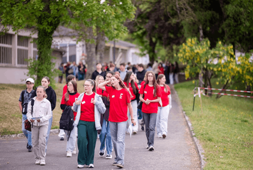 lpaaumont's tweet photo. Festival Pic'lecture 28 Avril 2026.
Quelle  équipe ! Des 2sapat, efficaces, qui ont insuffler de la gaité et du  dynamisme toute la journée pour accueillir près de 90 collégiens et les  orienter vers les ateliers.
Félicitations !

https://t.co/dC9vdTB4Vg https://t.co/zIwwiGI6iA