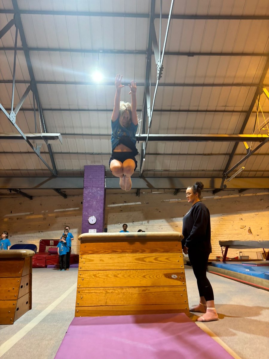 OneinaMillion_'s tweet photo. #OiamCharity BELONGING • CONFIDENCE • TEAMWORK 🤸  

⭐️ Exciting week at Gymnastics Development as the children received their new gymnastics t-shirts 🙌  

❤️ Amazing to see the excitement, team spirit, and sense of belonging the shirts created for the young people https://t.co/NgP8S7RNAO
