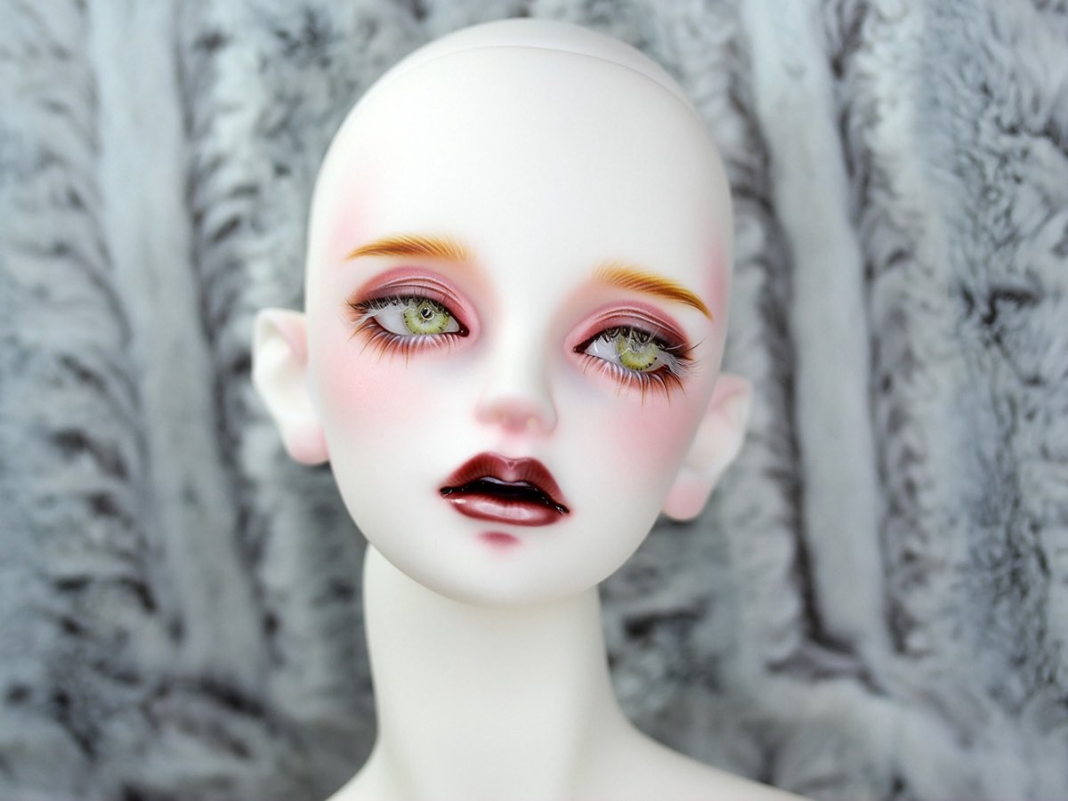 ssgm82's tweet photo. 【メイクログ】
SWITCH DongGyeong
気品があって中性的、儚いイメージを元にメイクさせていただきました😌
オープンマウスでしたので、歯もちょこっと塗装させていただきました✨
オーダーありがとうございます!
#fromswitch
#おもちメイク https://t.co/CpIidLDxZE