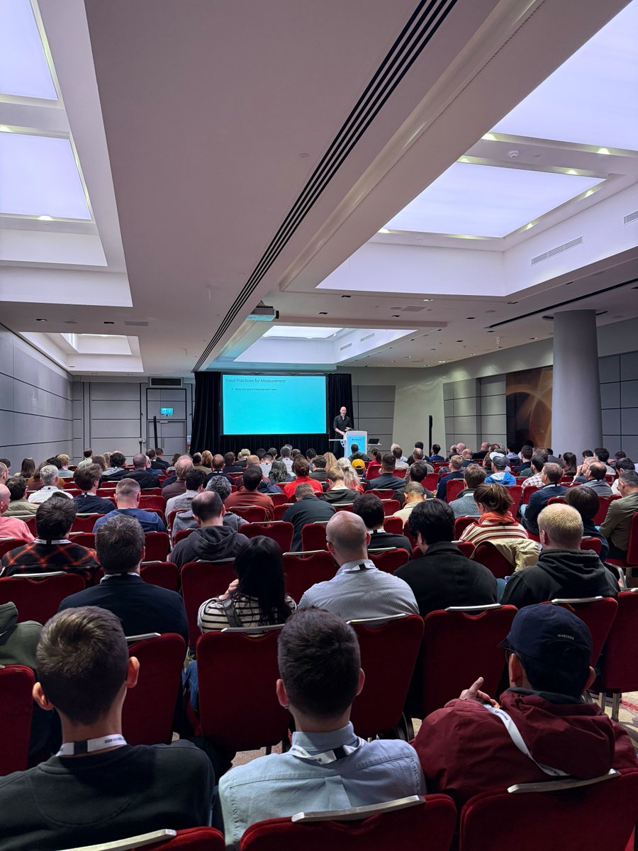 International JavaScript Conference Hybrid tweet media