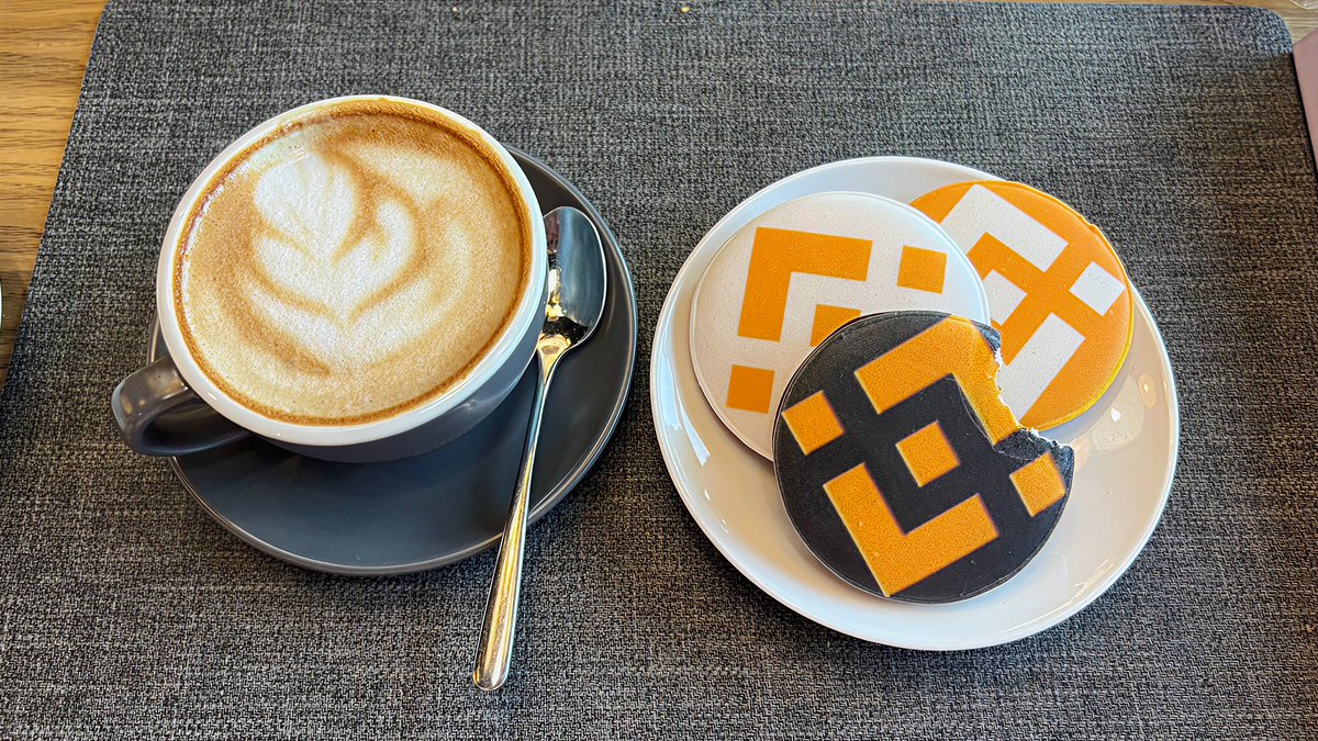 Binance Ukraine tweet media