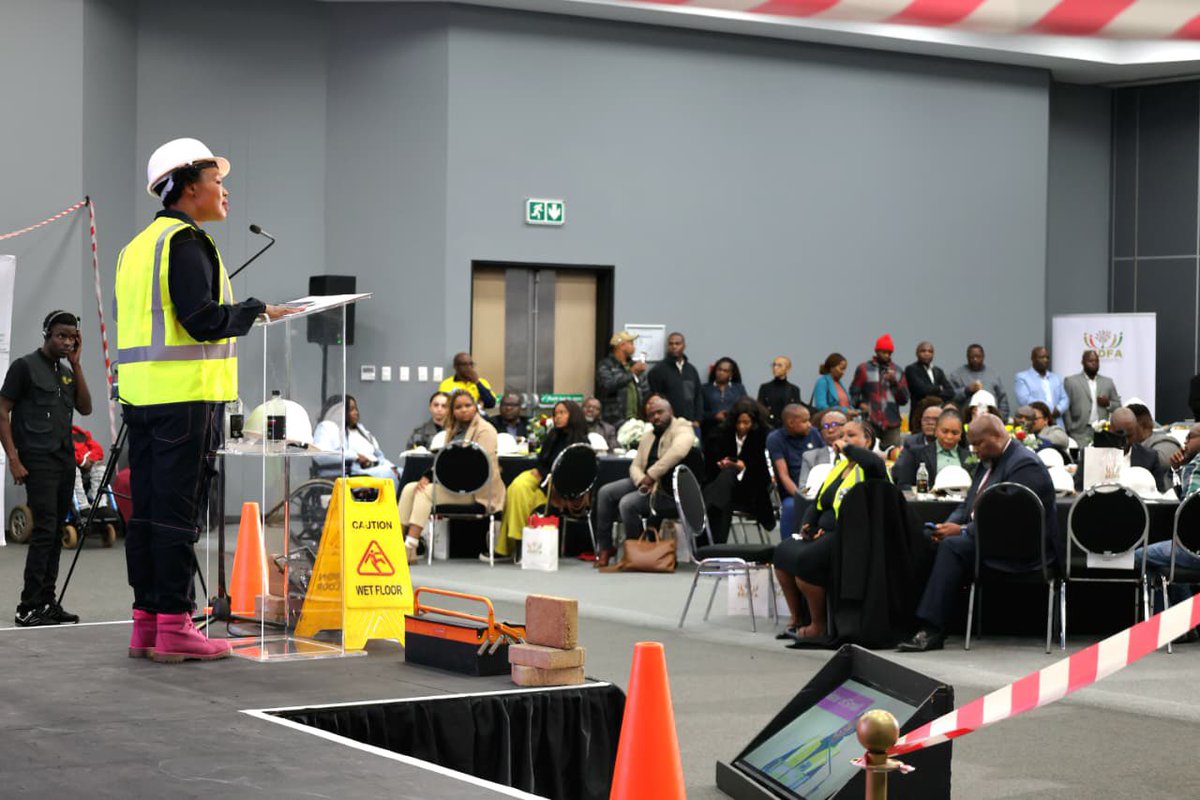 Stellarated's tweet photo. Today, we officially launched the #SEDFAConstructionFund, a R300 million initiative aimed at supporting qualifying construction MSMEs, particularly emerging CIDB-registered contractors.

#SEDFAConstructionFund
#SEDFASupportsMSMEs https://t.co/THb4mA2FwU