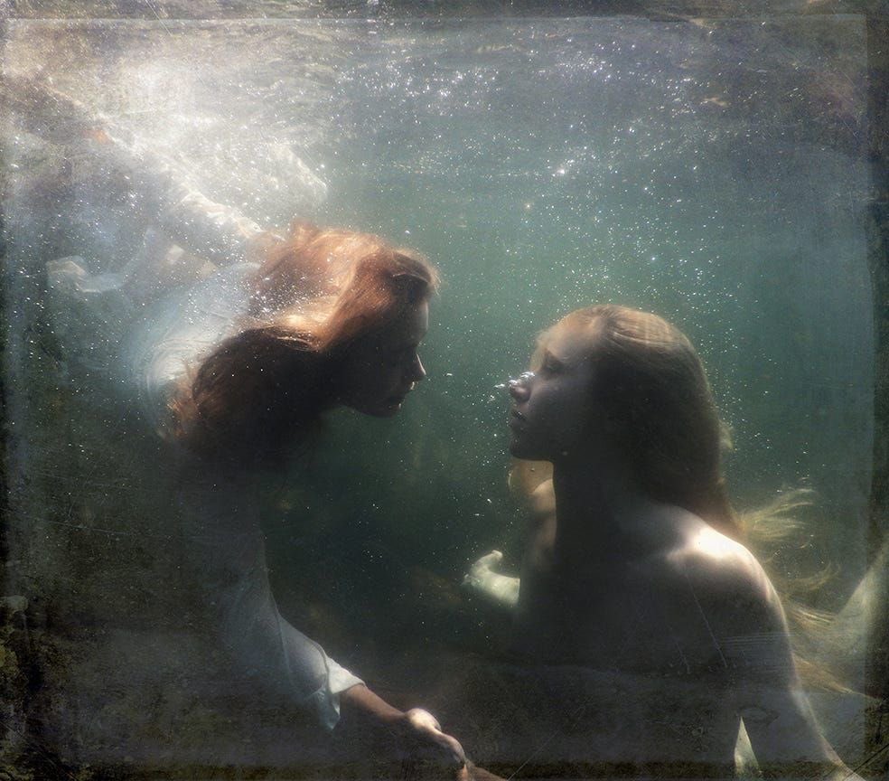 Yunjin hinted “🌊🧜‍♀️” for Yusu Lily concept photo omg