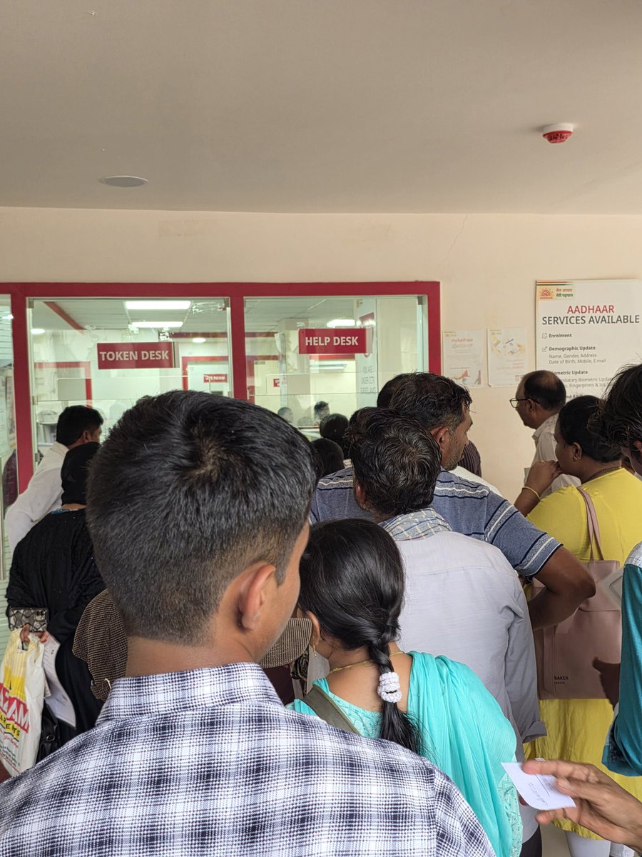 AUpakari's tweet photo. India doesn’t fail due to lack of policies. It fails in execution.

Aadhaar is mandatory everywhere, yet appointment websites barely work, forcing citizens into queues &amp; middlemen culture.

When systems fail, corruption finds space automatically.

Sad Story of our nation! https://t.co/14sLjAzeKP