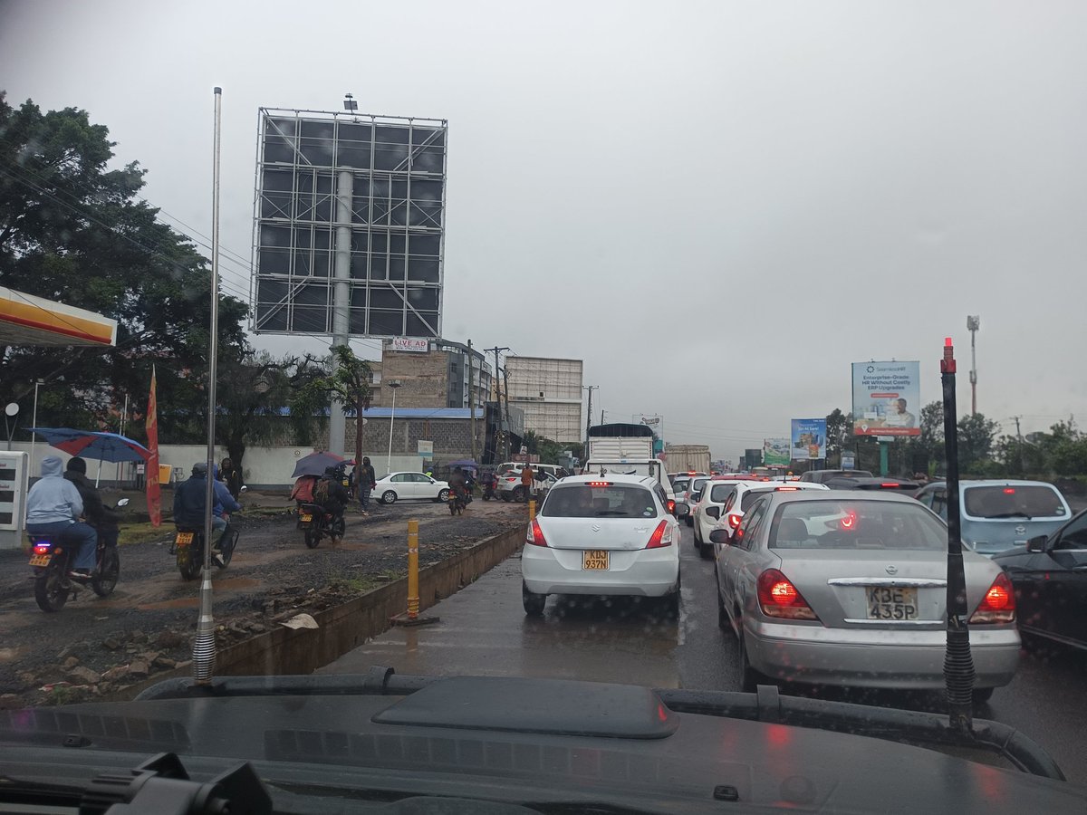 bonifacegm's tweet photo. @KURAroads Ngong Rd Junction area is a mess immediately after The Junction Mall. Reason, 1,000 cars exiting to drop off kids at Riara &amp; Makini schools blocking 1 lane, traffic from 4 lanes merged into 1 lane! Solution, service lane after Shell!  Flyover won't solve this section! https://t.co/izkJlGHUks