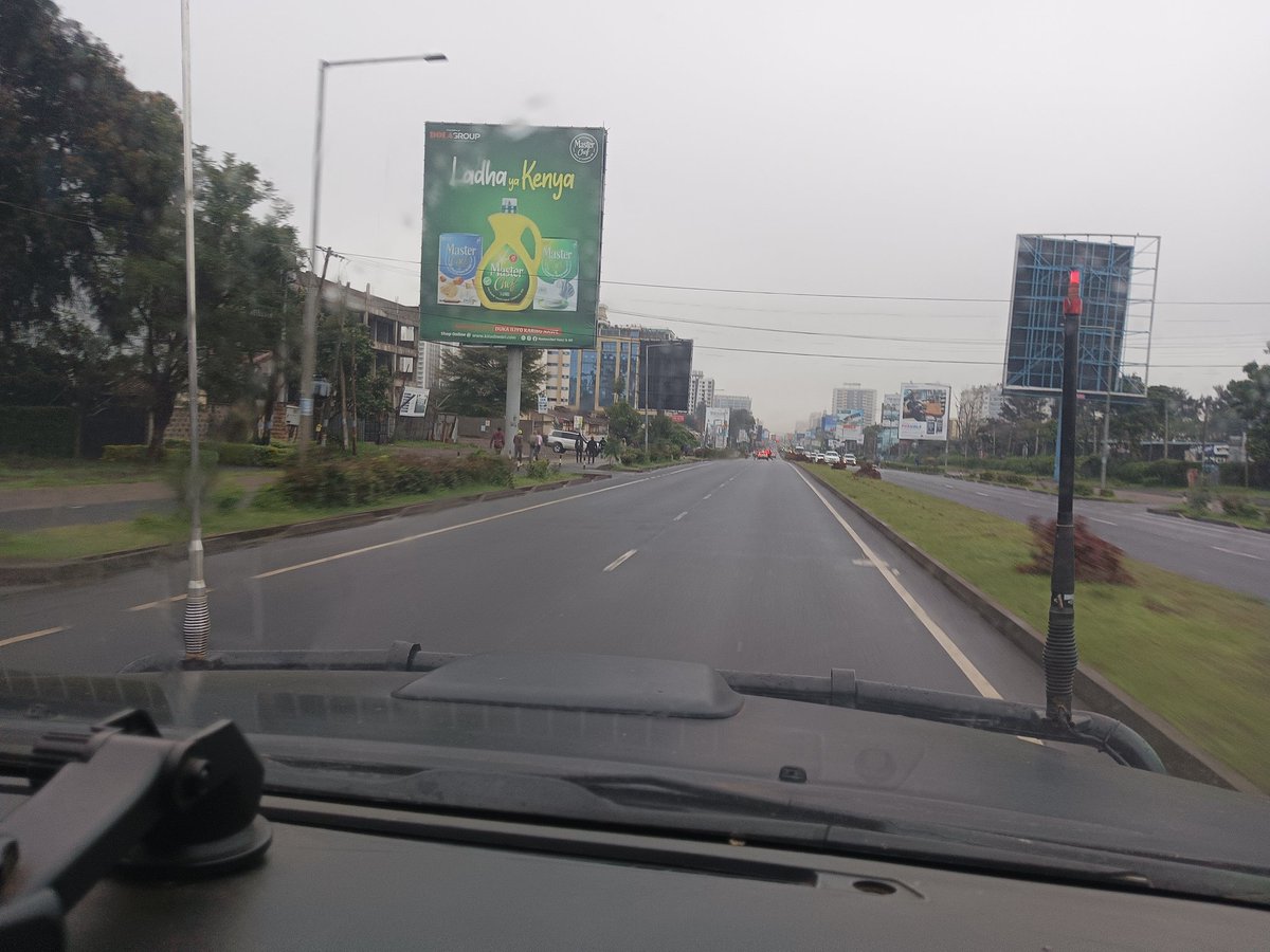 bonifacegm's tweet photo. @KURAroads Ngong Rd Junction area is a mess immediately after The Junction Mall. Reason, 1,000 cars exiting to drop off kids at Riara &amp; Makini schools blocking 1 lane, traffic from 4 lanes merged into 1 lane! Solution, service lane after Shell!  Flyover won't solve this section! https://t.co/izkJlGHUks