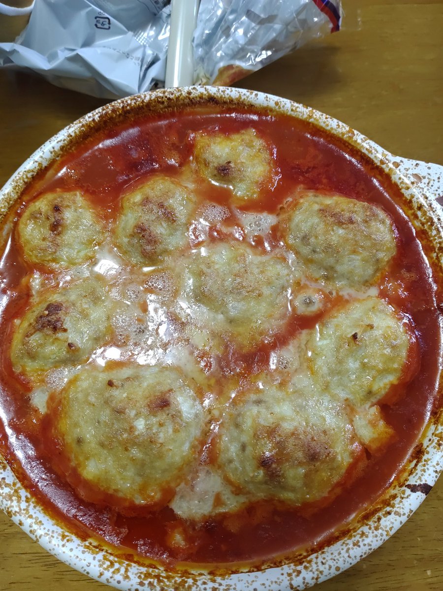 こんがりミートボールです！ハンバーグとの違いって何だろうね？ 豚