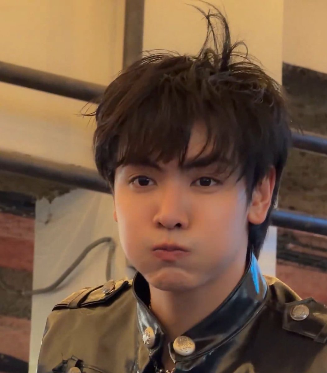 ชินจังงัง ´ ㅅ` tweet media