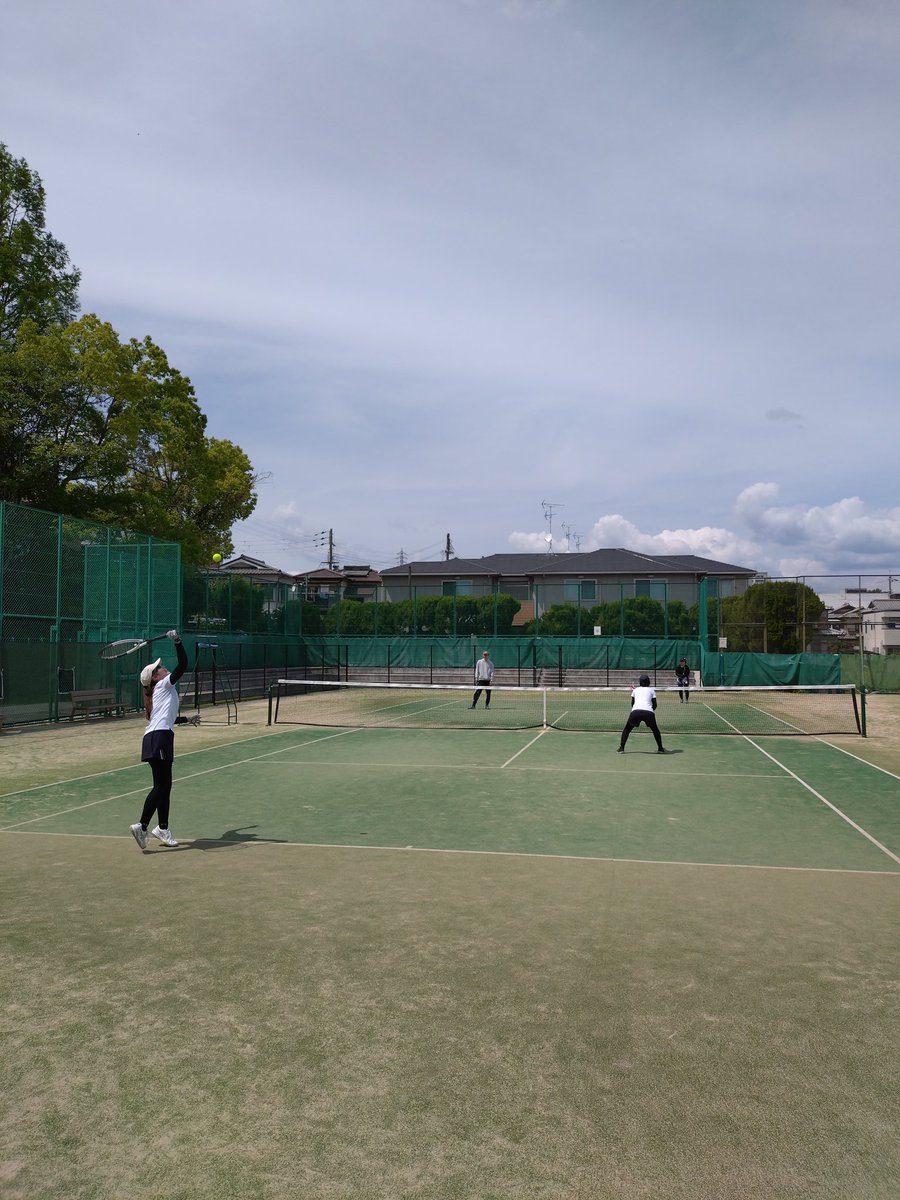 今日は午前中仕事になってしまったからテニス🎾できるかなって思ってたけど半分以上できてよかった😆
暑いから逆にちょうどいい🤣
もう暑熱順化の時期かな😅💦