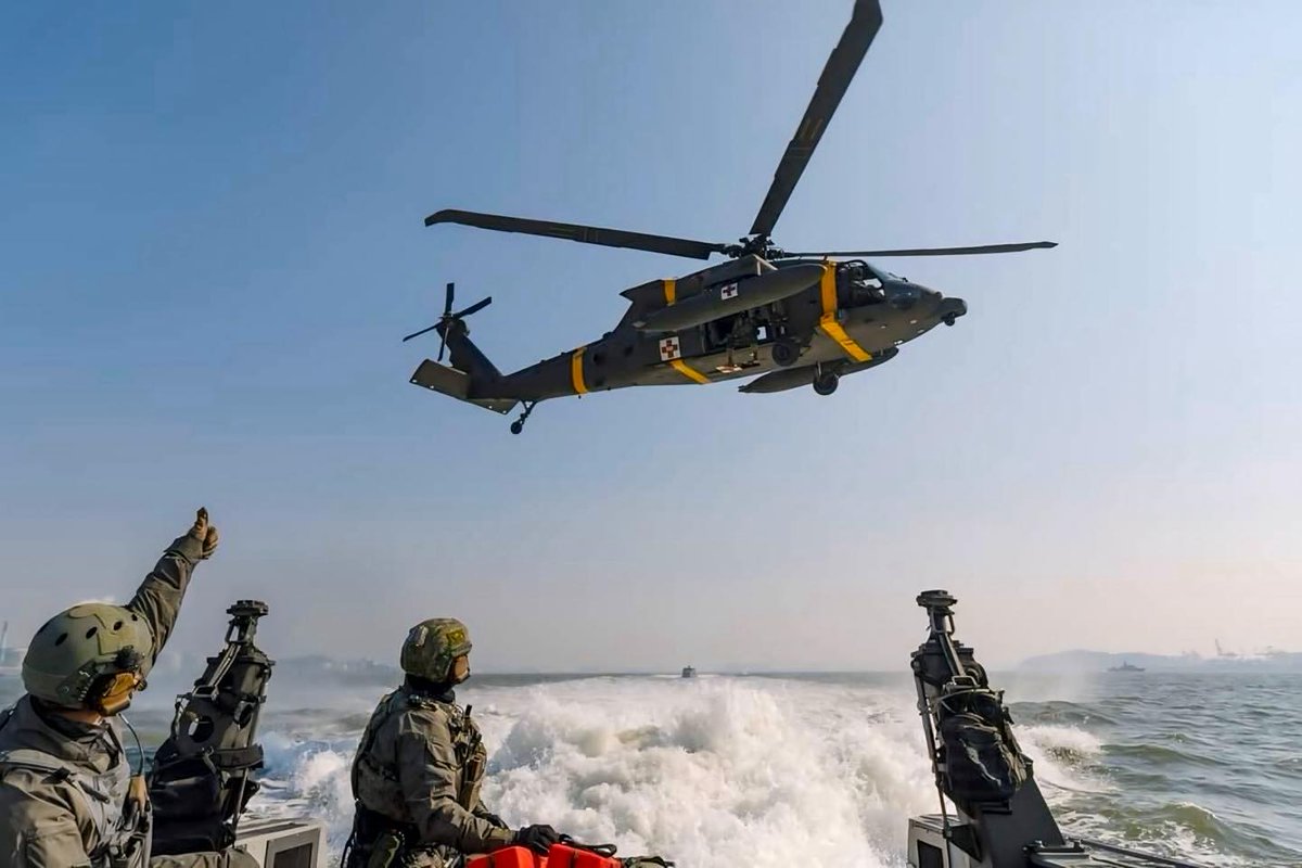 Eighth Army tweet media