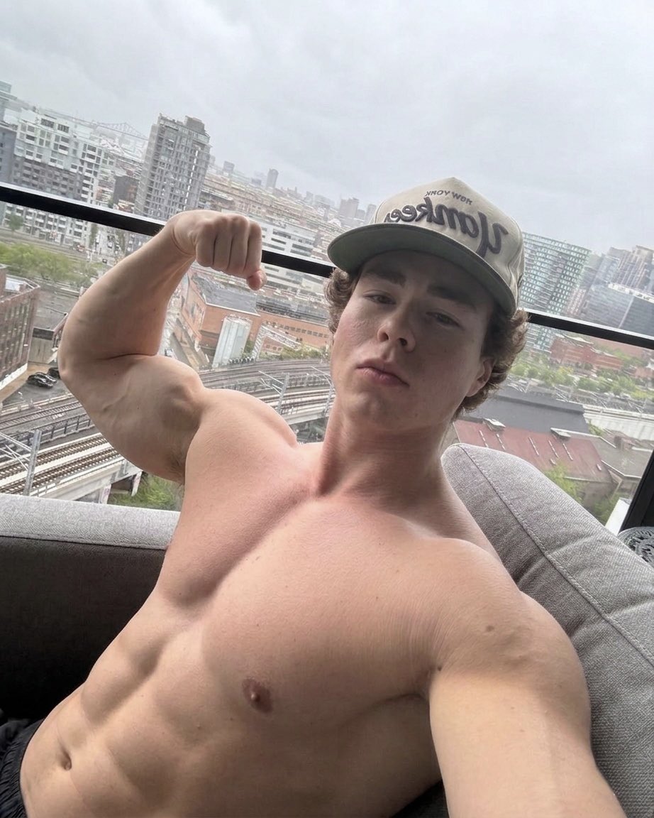 Alpha Zach tweet media