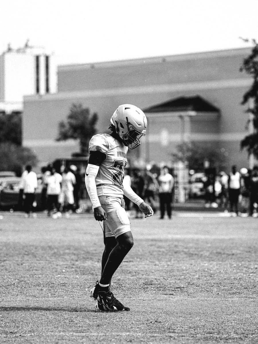Tyrell6Edwards's tweet photo. IM BACK FR BUT I PREVAILED / 5•14•26 … https://t.co/l54AoA3yjp