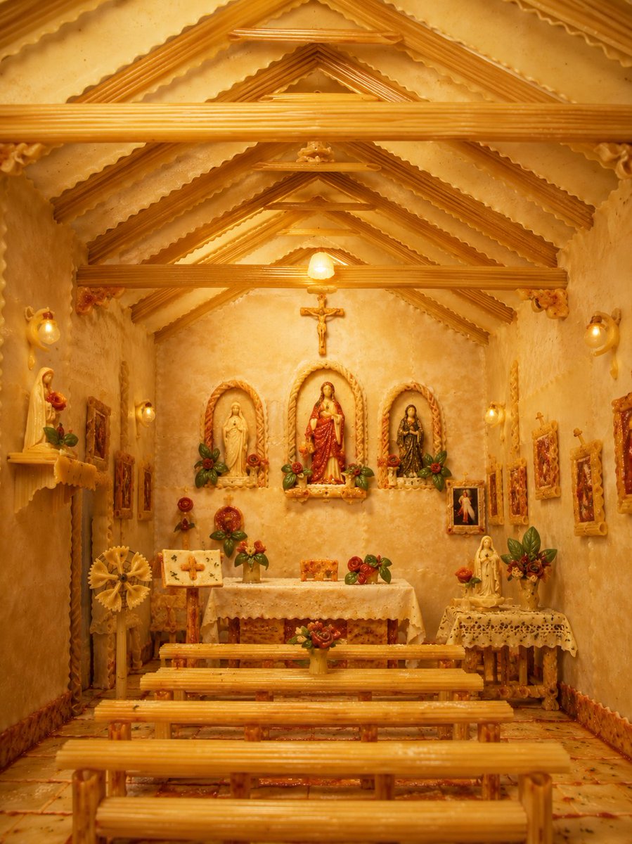 solomill0's tweet photo. Capilla al dente https://t.co/16XVQ4ktaj