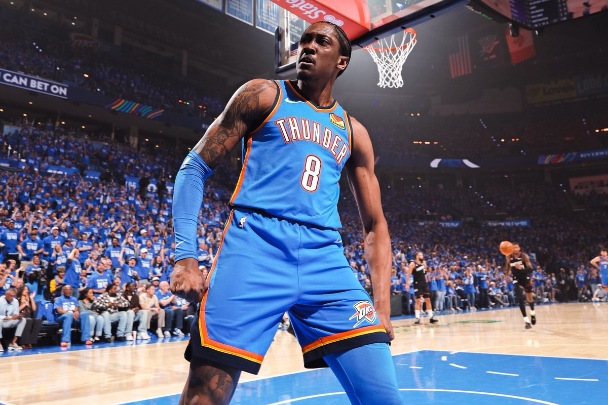 Thunder Muse tweet media