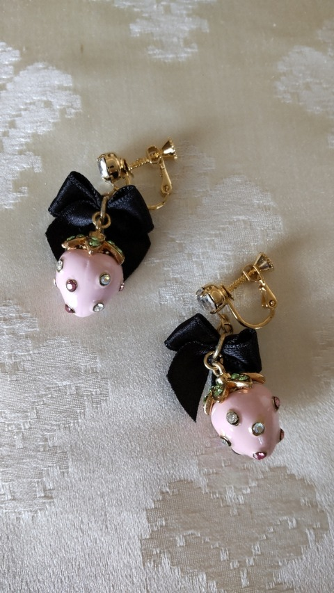 ノベルティ🎀ストロベリーピアス・イヤリング🎀 22000円お買い上げで