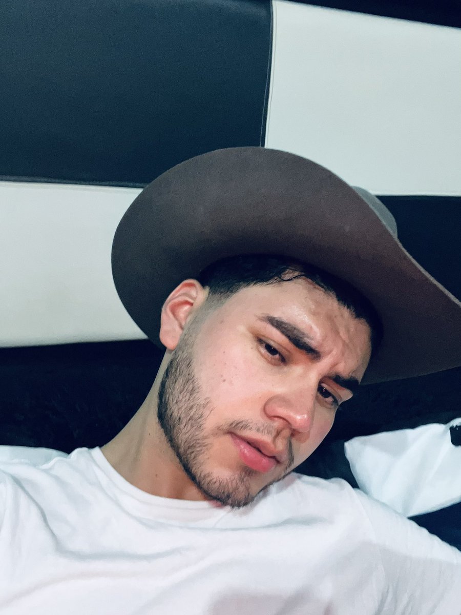 Fuentesto1Andre's tweet photo. Tu vaquero fav. 🫦 https://t.co/riOKz8p2Ta