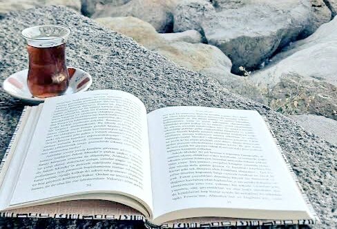 BulentDemircin's tweet photo. Herkesi sev, birkaçına güven, hiçbirine yanlış yapma! (Shakespeare)
Günaydın,
#salı #12Mayıs #dil #kültür #vecize #sanat #estetik #edeblyat #resim #müzik #mimari #sinema #fotoğraf #bilim #felsefe #mantık #pedagoji #psikoloji #sosyoloji #fen #etik #spor #doğa #yaşam #insan https://t.co/FiXPz0J0cn