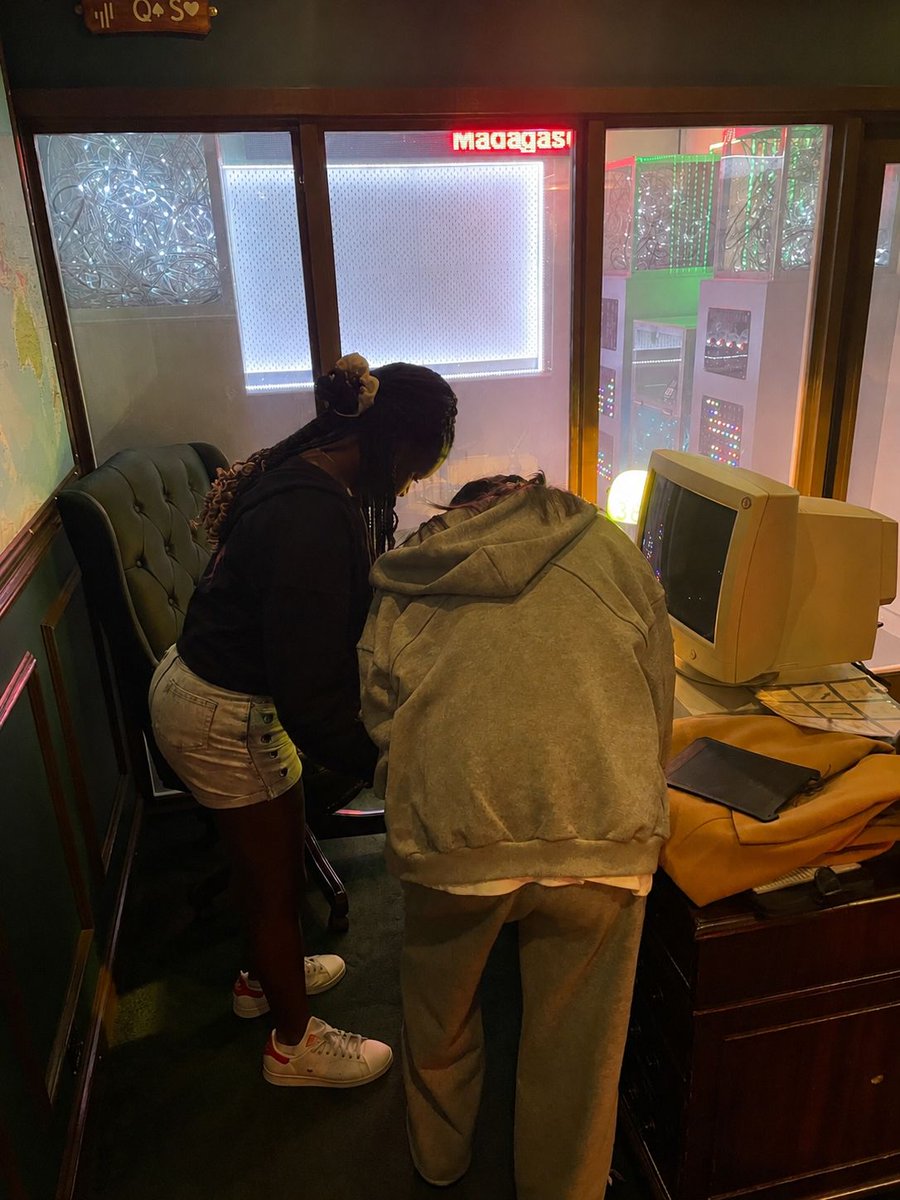 sfc_boarding's tweet photo. Our boarders put their teamwork, problem-solving, and nerves to the test on today’s Saturday trip to the escape room… and they escaped with just 5 seconds to spare! 

From cracking codes to solving clues under pressure, the girls worked brilliantly together. https://t.co/MChUN8kdh5