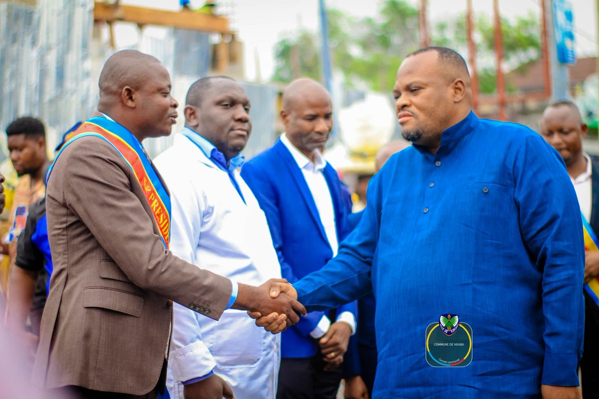 MazeboBlonndel's tweet photo. *Conseil communal de Ngaba*
*Santé*le président du Conseil communal de Ngaba, l’honorable Blondel Mazebo,a pris part à la cérémonie de lancement de la campagne de prise en charge de la cataracte, lancée par le gouverneur Daniel Bumba Lubaki, à l’Hôpital Mère et Enfant de Ngaba. https://t.co/ie2T2pefDz