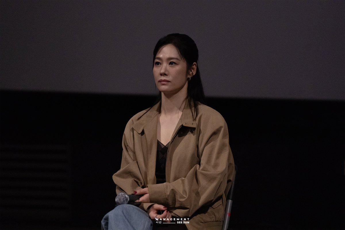 official_SEESUN's tweet photo. [#김현주]

제 27회 전주국제영화제 GV에서
<리틀 라이프> 자영으로 관객들과 만난 현주 배우💗

#김현주 #KimHyunJoo
#자영 #ALittleLife https://t.co/23FhUgp5wI