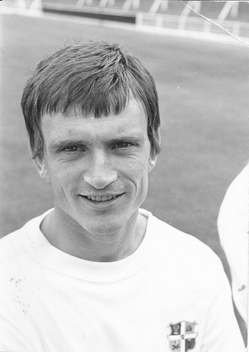 HattersHeritage's tweet photo. Happy Birthday to former Hatters player and manager, Jimmy Ryan!

https://t.co/CR5bESRwFS https://t.co/LkdzIHxH99