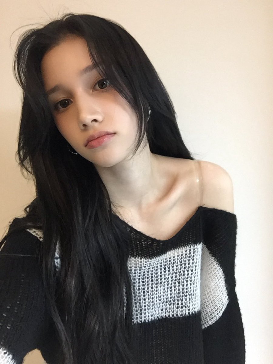 girlfriend vibe 🫠☀️

#HUENING_BAHIYYIH #휴닝바히에
#Kep1er #케플러