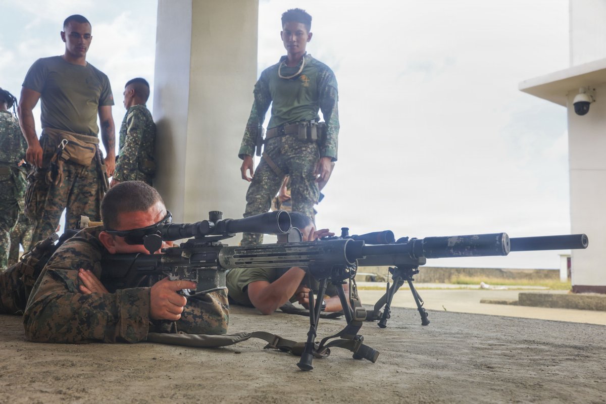 U.S. Marines tweet media