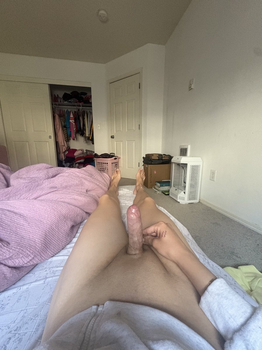 oregonfemboypdx's tweet photo. Link in bio #girlcock #femboy #ladyboy #uncut #feetِ #FemBoysOfX #trans #pdx #toes #balls #legs #gayboy #gaygirl #tranny #feetfetısh https://t.co/kJav48lEac
