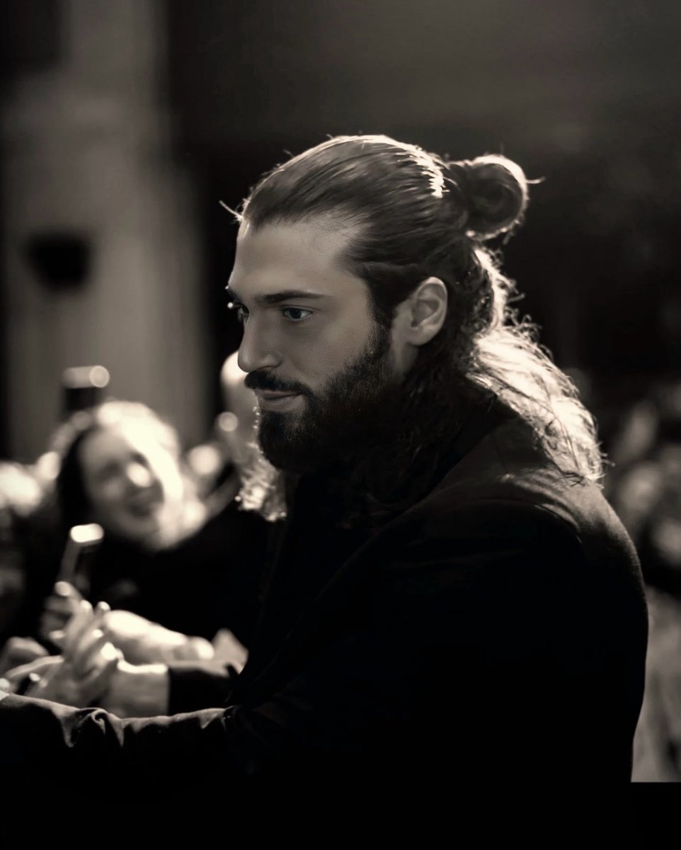 «Llegará un día que nuestros recuerdos serán nuestra riqueza.»
Paul Géraldy
Buenos días a todas 🌞
Feliz martes ❤️
#CanYaman 👑
#ElTurco ⚔️
#Sandokan 🐅