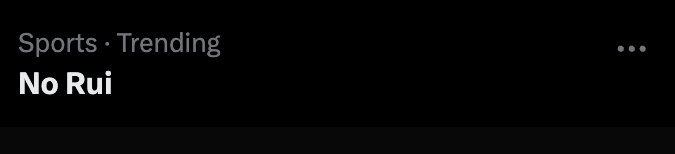 LALMuse's tweet photo. The game just ended and Rui not being in for the final possession of the game is already trending  

What a TERRIBLE decision 😑 https://t.co/NoP3v2pdG0