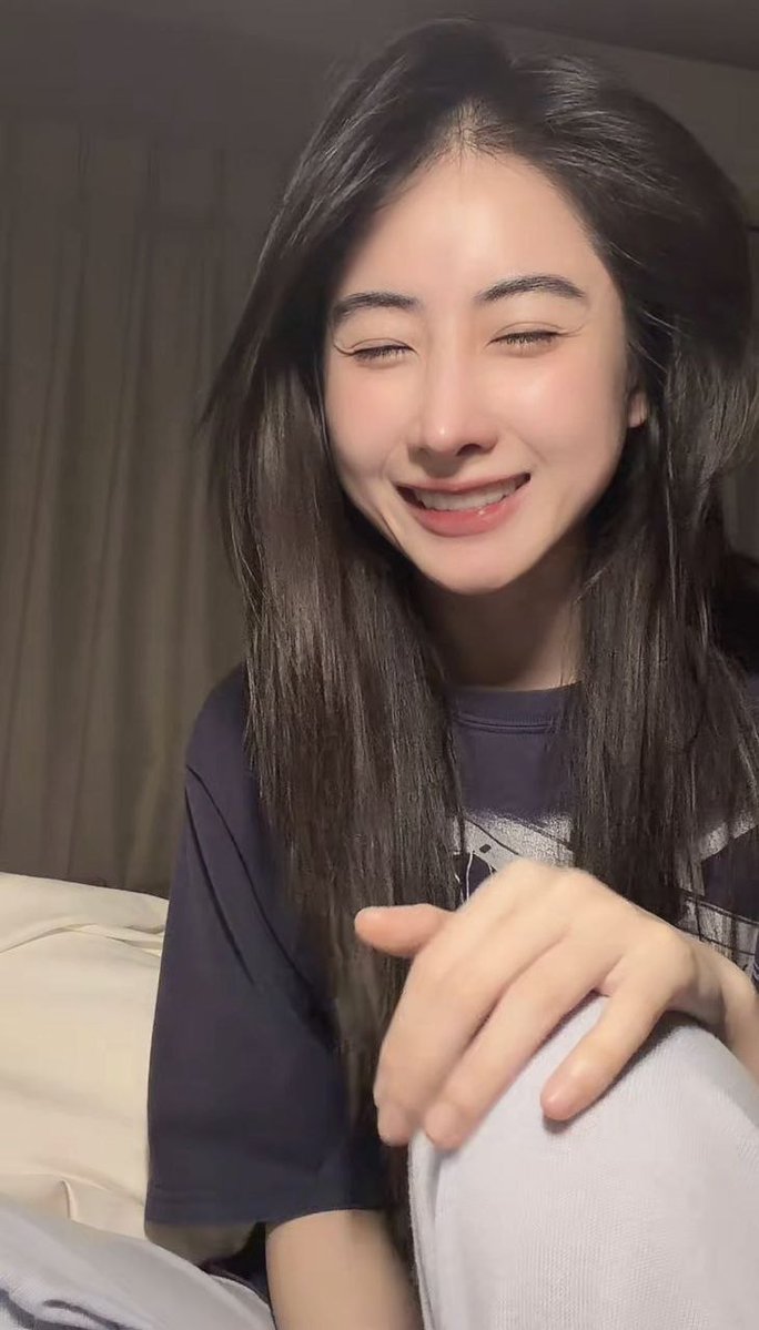 Our sweet and goofy princess is finally back🫧
Hope we get to see you more and more, smiling brighter every single day🫠

#YokoApasra‌