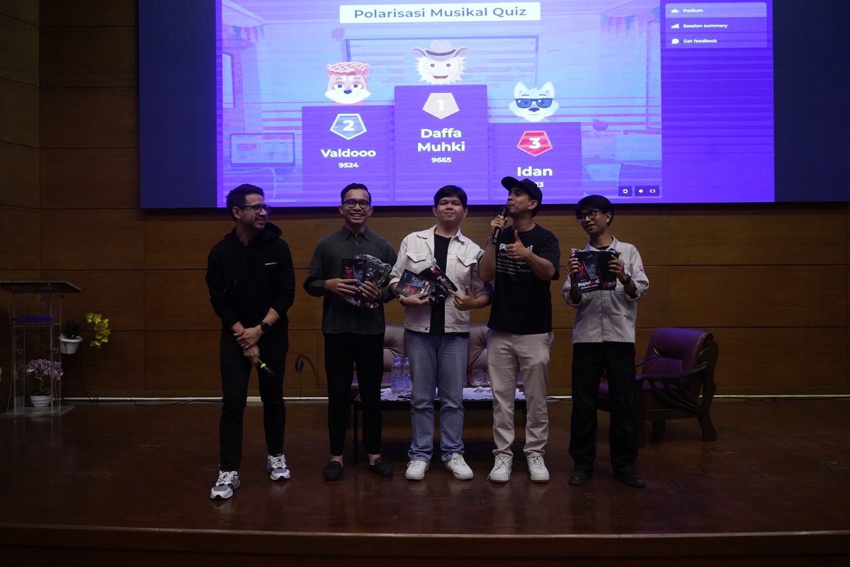 Himikasi_UPI's tweet photo. [Ikom’s Update]

POLARISASI Goes to UPI ✨

Kali ini HIMIKASI dan UPI kedatangan tamu spesial, Andovi &amp; Jovial!

Lewat musikalisasi ini, kita dapat banyak insight dan perspektif baru yang seru banget. What a great experience, Polarisasi!

#KabinetProgresif #ParlemenSwara #KK https://t.co/O4HywsUEB2