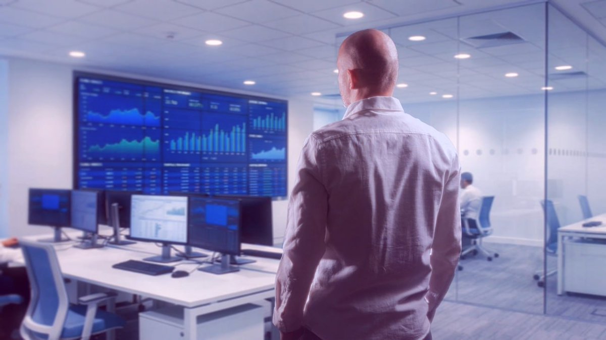 FQL EXCHANGE tweet media