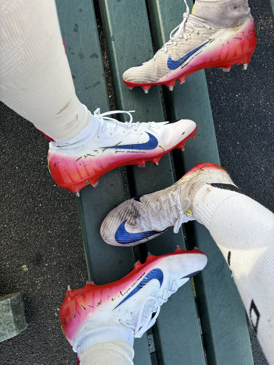 EliteSoccerKing tweet media