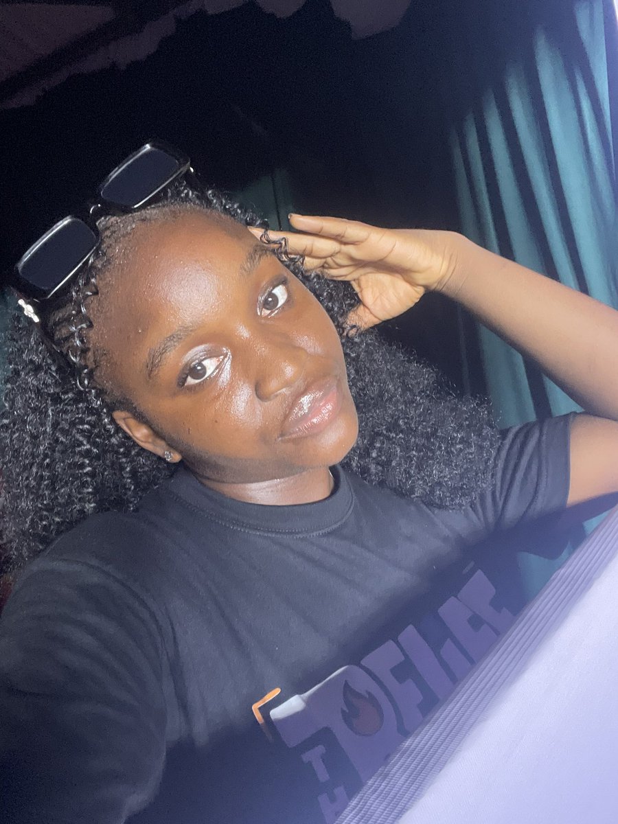 Kamdi ✞ 🎭 tweet media