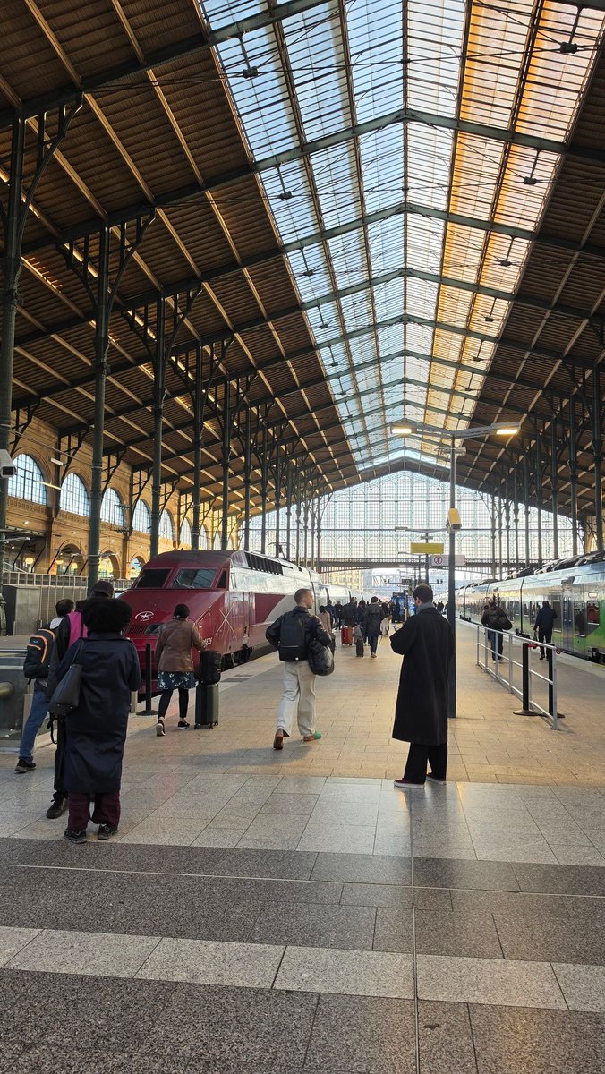 QasimTechhh's tweet photo. Devinez je vais ou aujourd'hui https://t.co/dZ1P493Cip