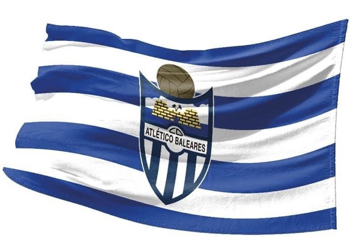 TerritorioATB's tweet photo. Aquí tenéis el programa de ayer, estuvimos hablando con el Míster del @atleticbalears ⚪️🔵⚪️ Luis Blanco y con el guardián de la Portería blanquiazul Pablo García, con ambos comentamos el buen partido de Coruxo y lo que nos espera el domingo en Casa.

https://t.co/cWNEKBNf8j https://t.co/yU2QAYY3xl