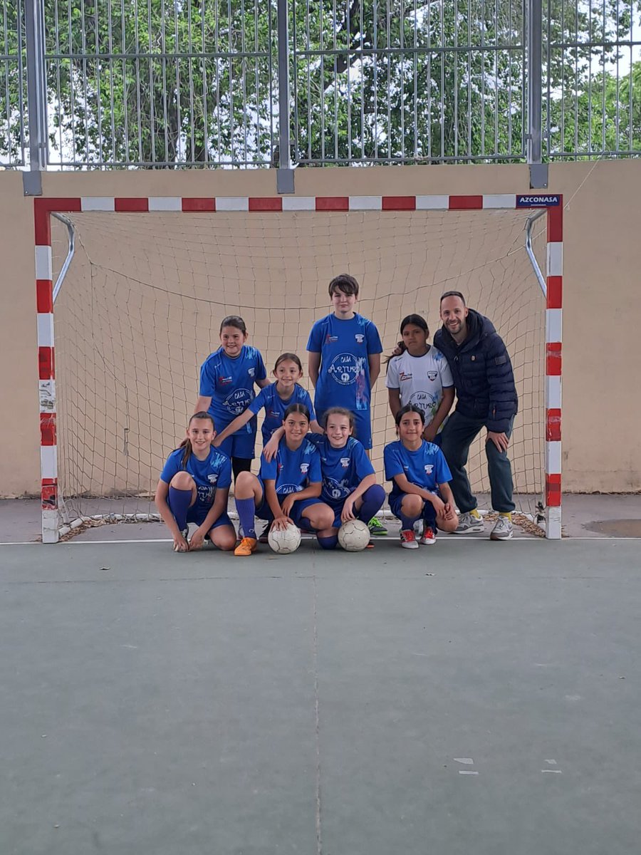 CFS_Eurosiris's tweet photo. 📊 RESULTADOS | Equipos Municipales ⚽️

Pleno de victorias para nuestros municipales que sí pudieron disputar sus encuentros 💪🏽🔵

Especial mención para nuestras alevines, que suman su segunda victoria consecutiva en copa 🏆👏🏼

#familiaazul
#pasionporelfutsal
#orgullodeequipo https://t.co/bNx8UOgsyG