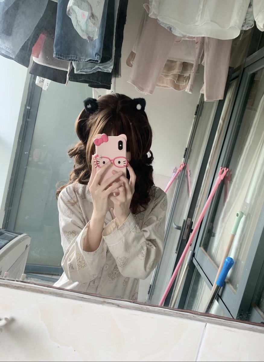 anne0312's tweet photo. 今天我生日 https://t.co/tnR8zQZg2q