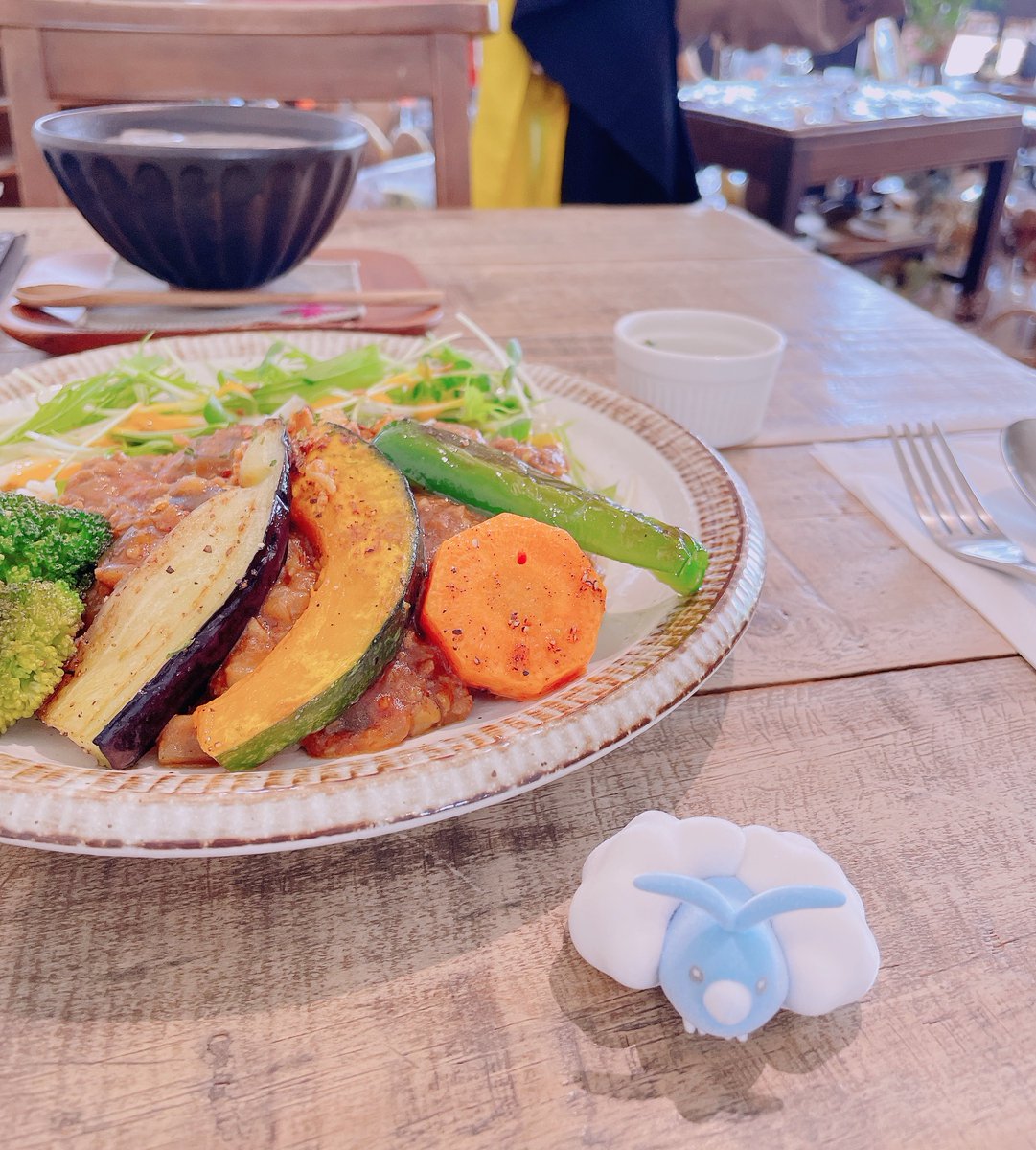 ときどきカフェをするチルタリス tweet media